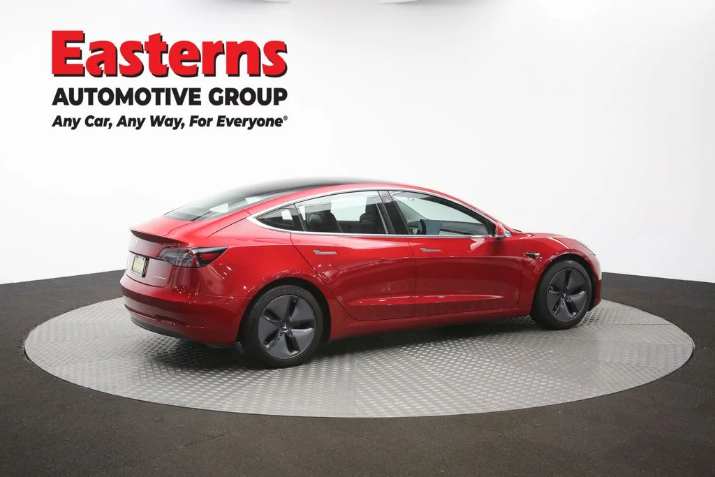 Used 2018 Red Tesla Long Range image 37