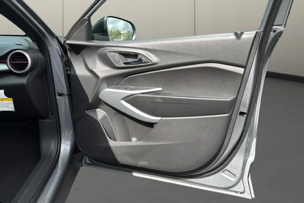 New 2026 Sterling Gray Metallic Chevrolet 1RS image 17