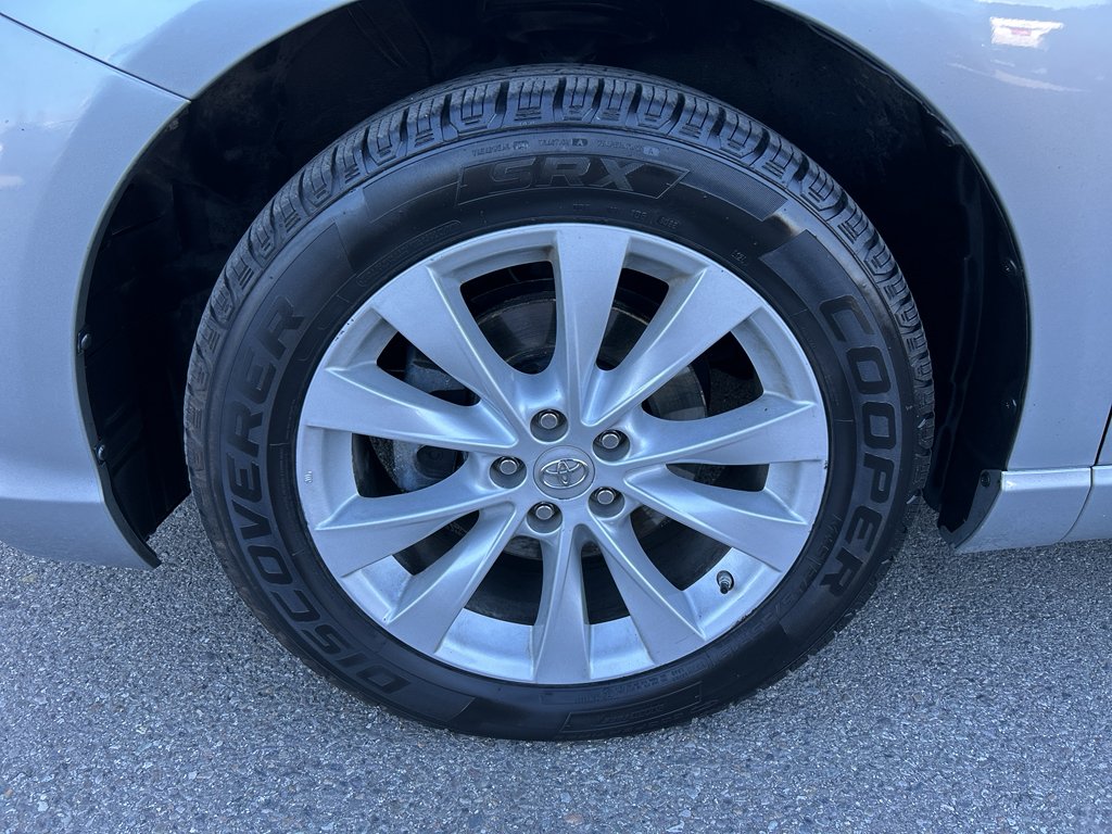 Used 2015 Celestial Silver Metallic Toyota LE image 9