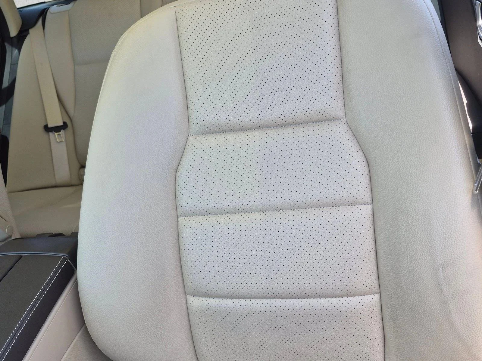 Used 2015 Polar White Mercedes-Benz GLK 350 image 12