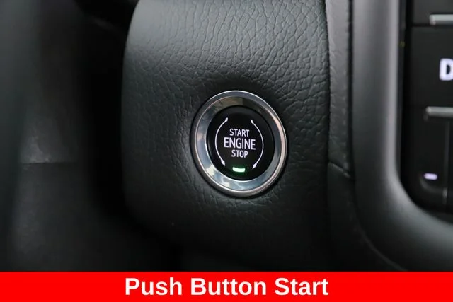 Used 2023 White GMC Denali image 25