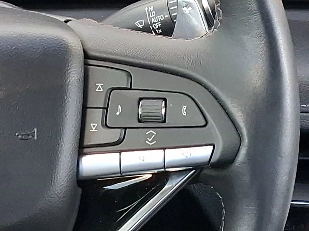 Used 2025 Summit White Cadillac Premium Luxury image 11