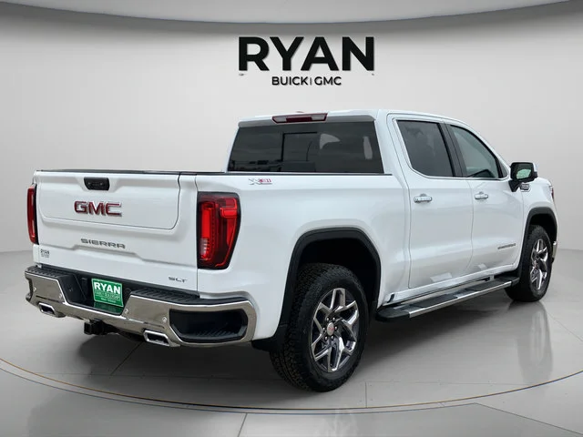 2026 GMC Sierra 1500 SLT - Photo 7