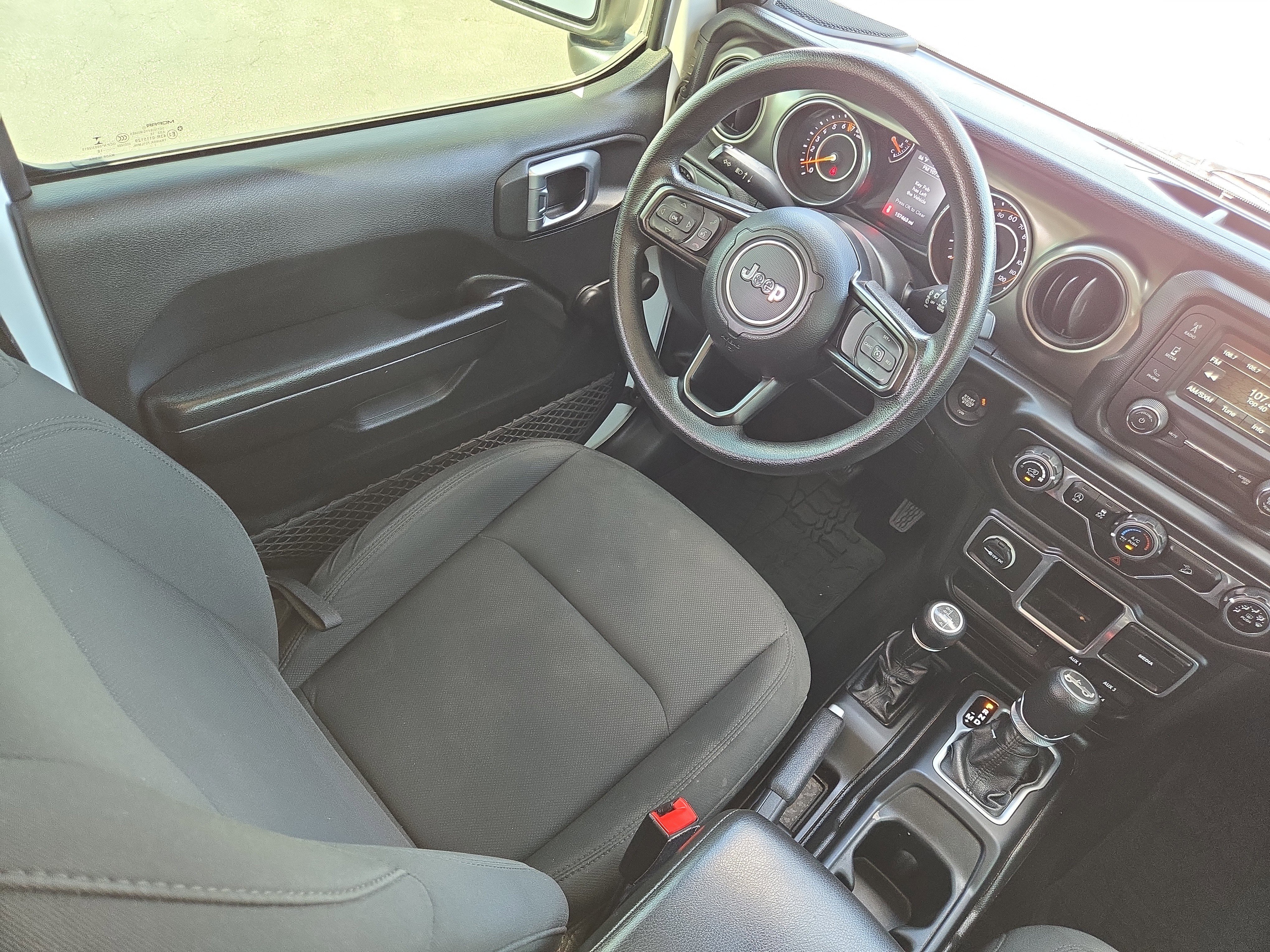 Used 2018 White Jeep Sport image 19
