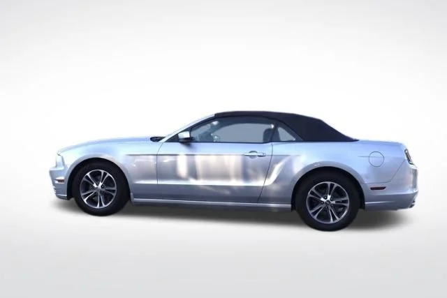Used 2014 Silver Ford V6 Premium image 7