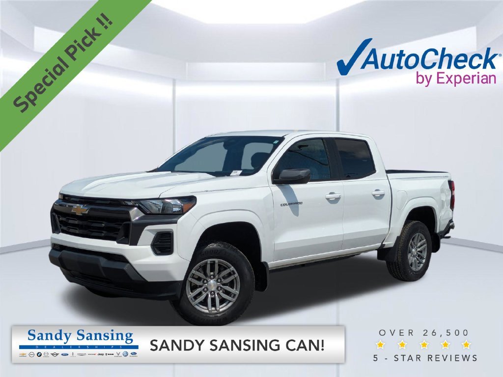 Used 2024 White Chevrolet LT image 1
