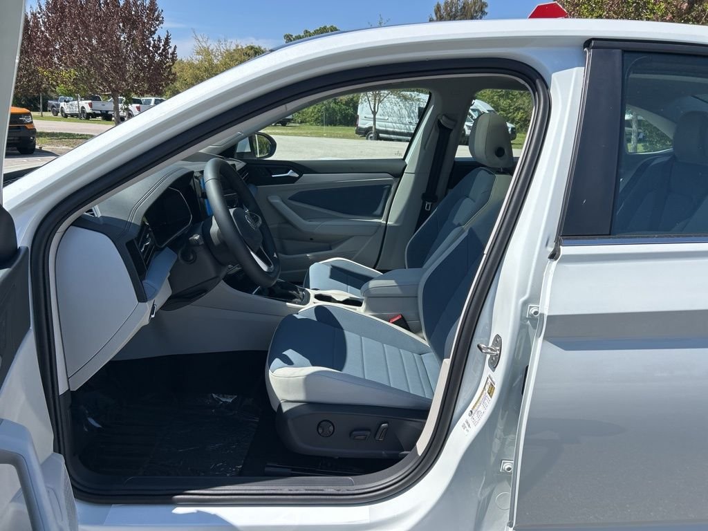 New 2026 White Volkswagen 1.5T SE image 15