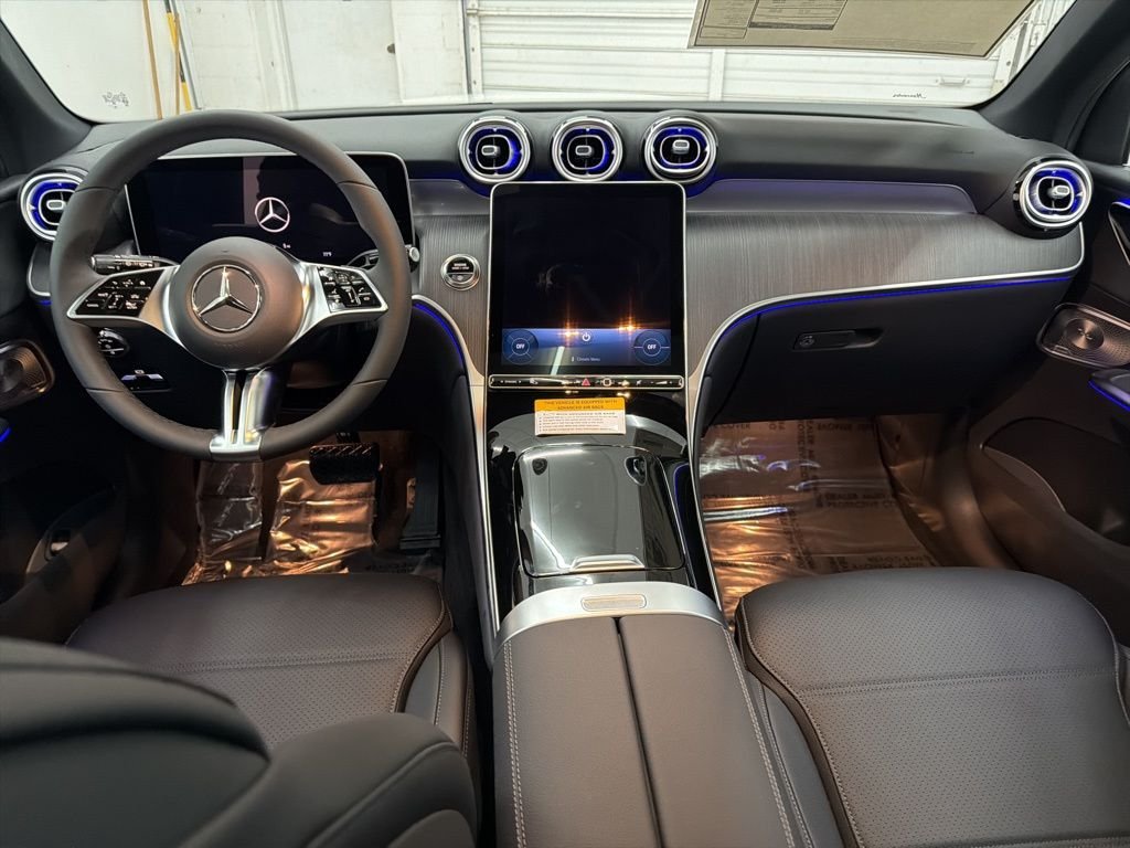 Used 2026 White Mercedes-Benz GLC 300 image 22