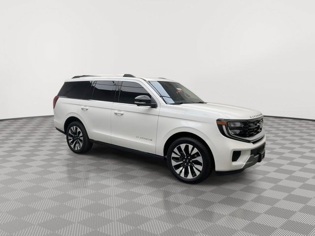Used 2025 Star White Metallic Tri-Coat Ford Platinum image 48