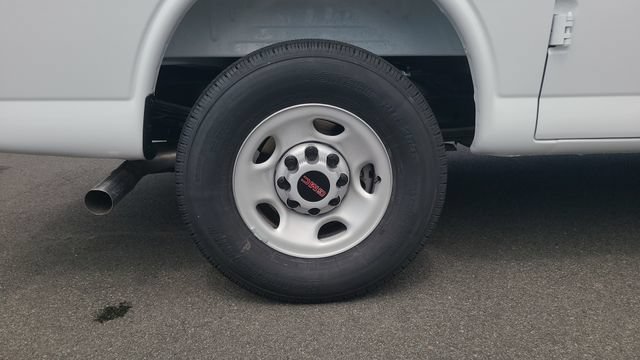 New 2026 Summit White GMC Work Van image 9