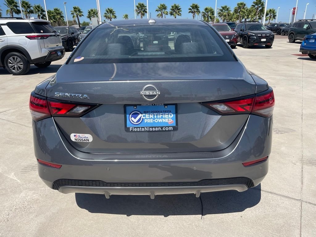 Used 2025 Gray Nissan SV image 8