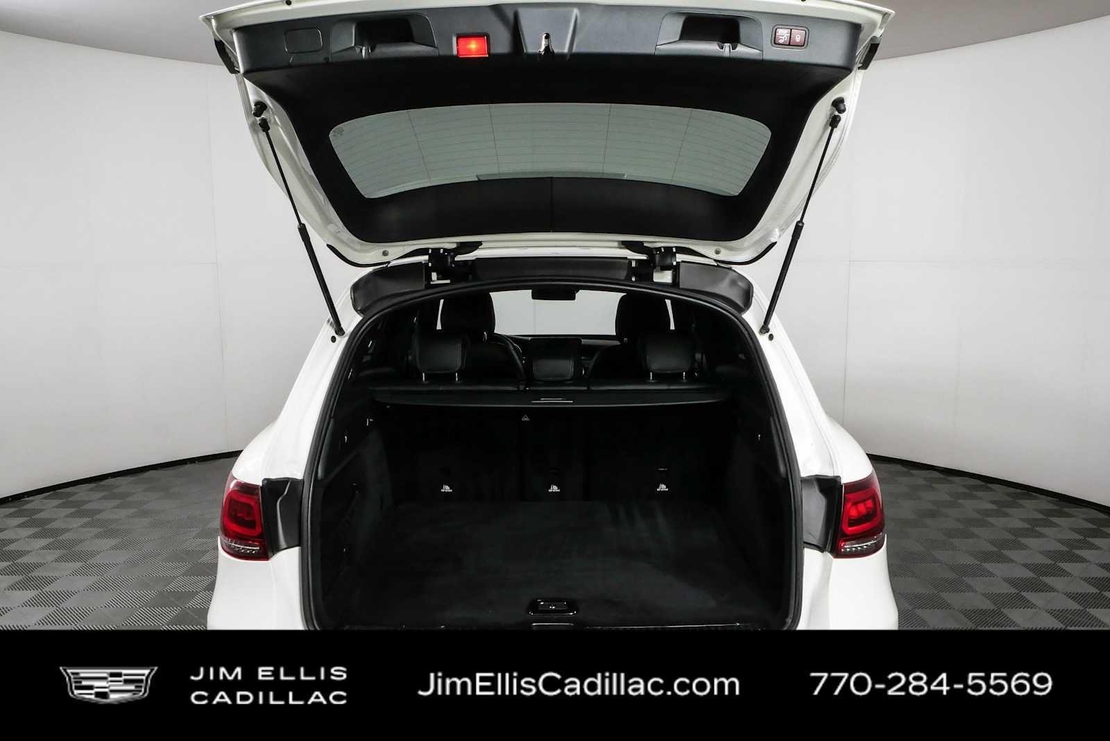 Used 2021  Mercedes-Benz GLC 300 image 30