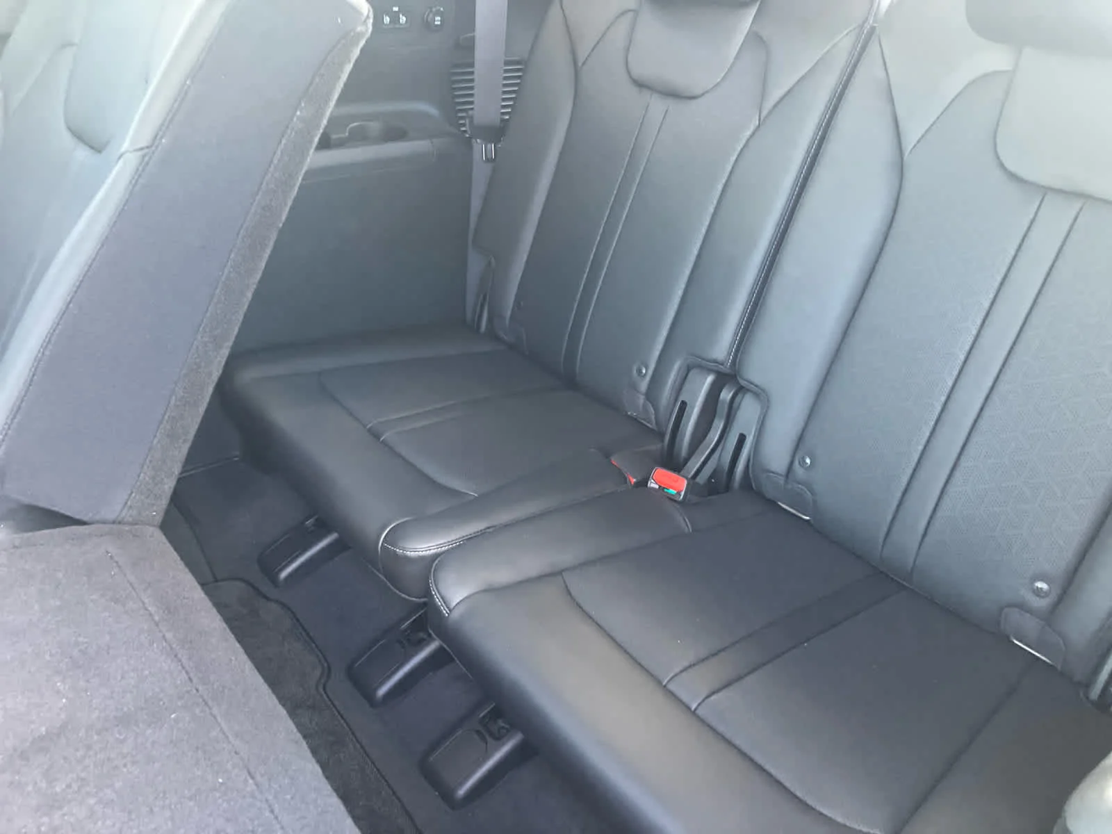 Used 2023 Wolf Gray Kia X-Line S image 37
