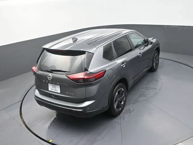 Used 2024 Gray Nissan SV image 17