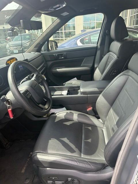 Used 2025 Gray Hyundai Calligraphy image 5