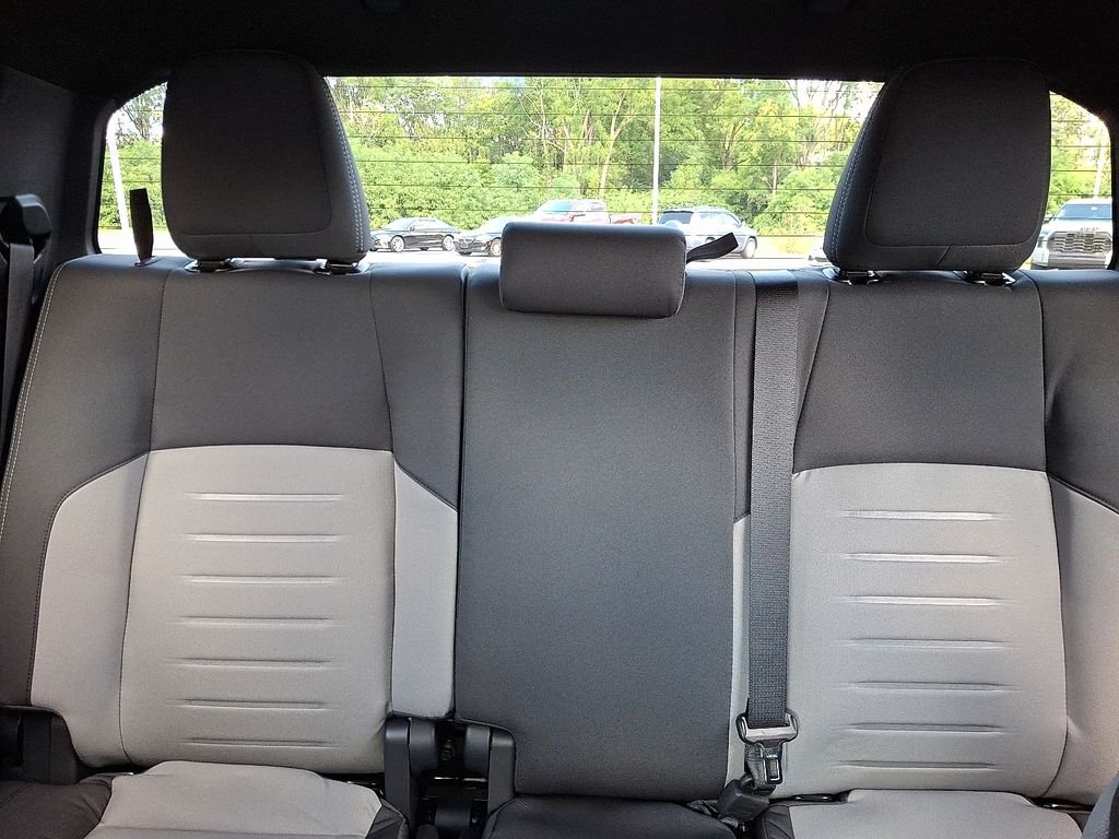 2025 Toyota Tacoma TRD Off Road - Photo 13