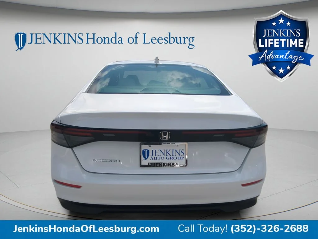 New 2026 Platinum White Pearl Honda LX image 7