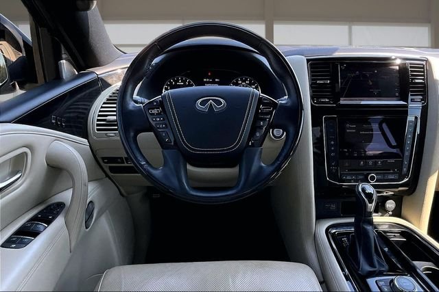 Used 2021 White INFINITI Sensory image 5