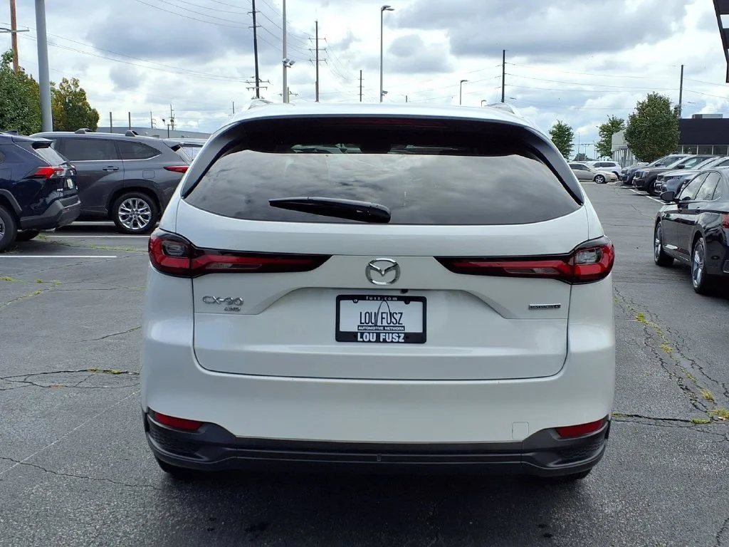 Used 2026 Rhodium White Premium Mazda 3.3 Turbo Select image 21