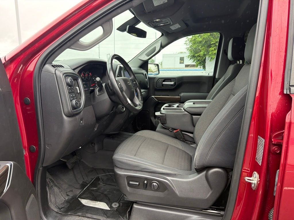 Used 2019 Red Tintcoat Chevrolet RST image 16
