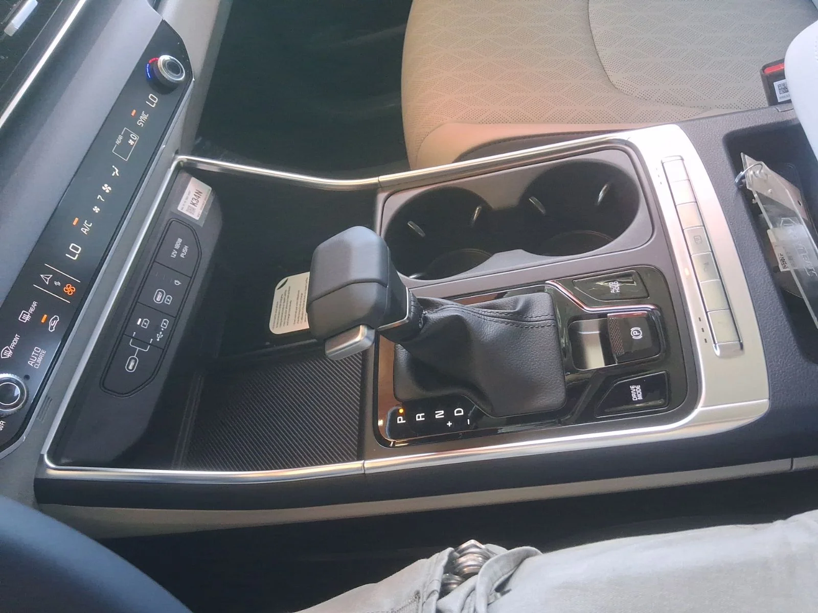 New 2026 White Kia EX image 16