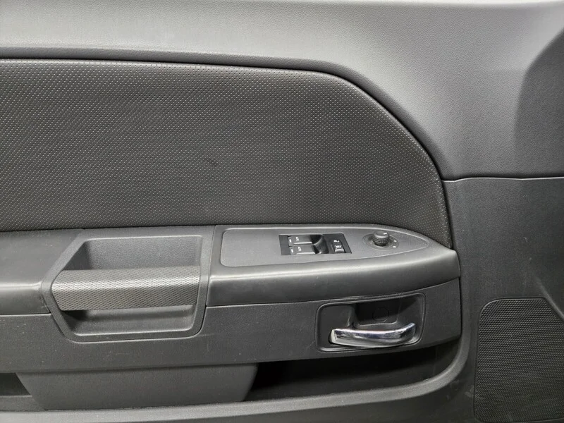 Used 2013 Granite Crystal Metallic Dodge R/T Classic image 13