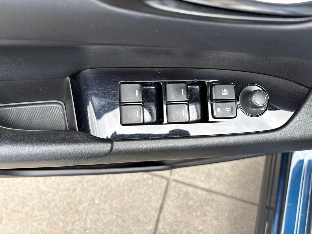 Used 2021 Crystal Blue Mazda Touring image 14