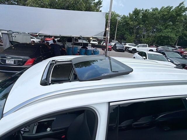 Used 2021 White Hyundai SEL image 22