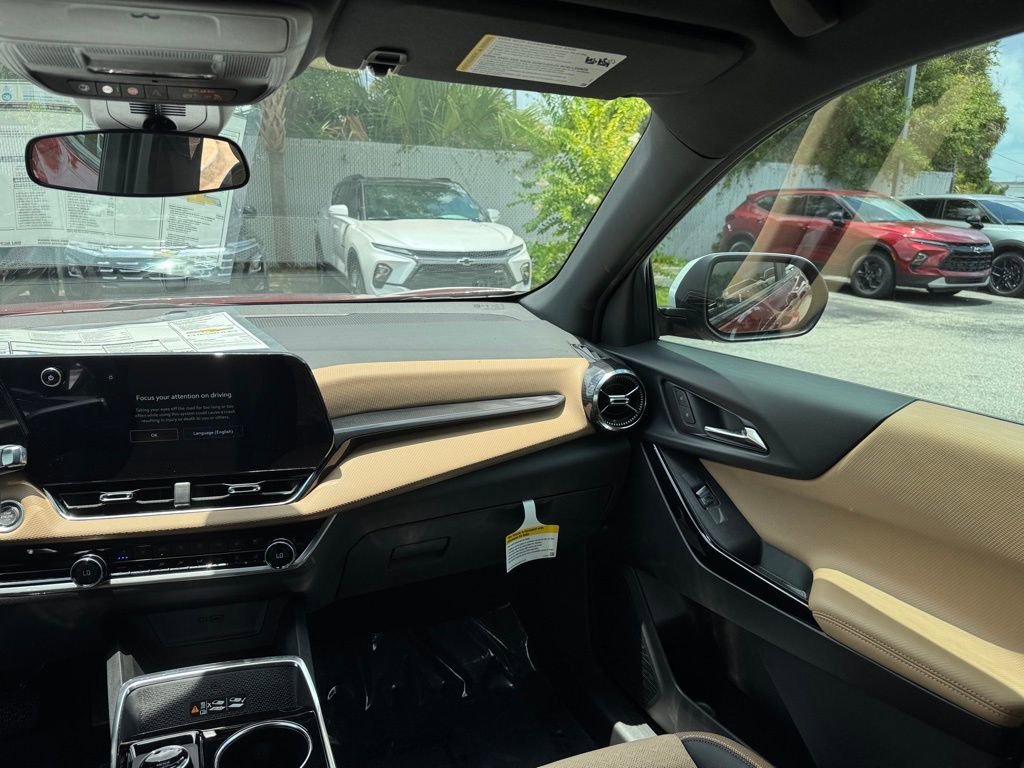 2025 Chevrolet Equinox ACTIV - Photo 25