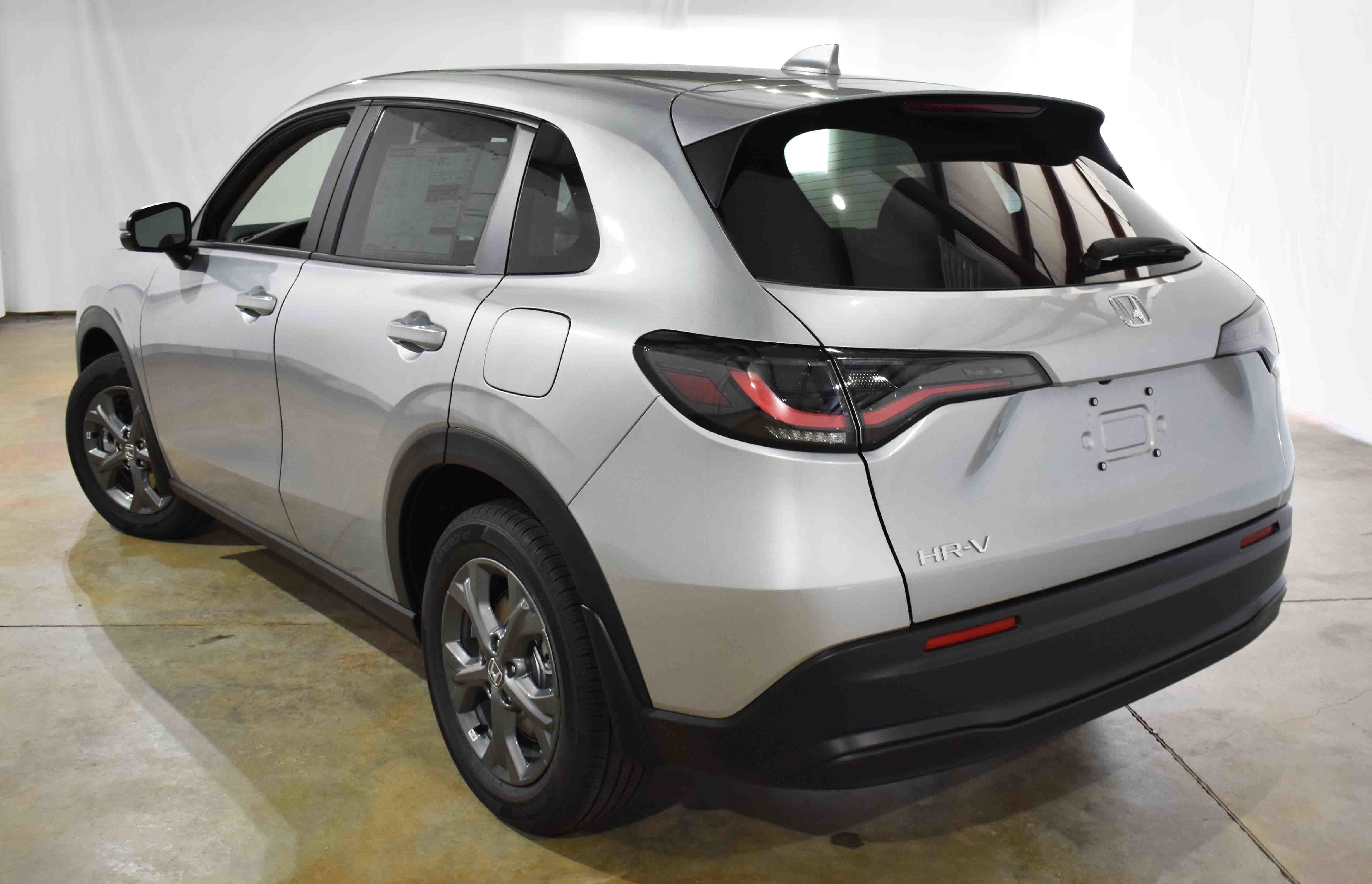 2026 Honda HR-V LX - Photo 7