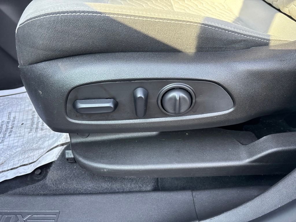 Used 2021 White Chevrolet LS image 18