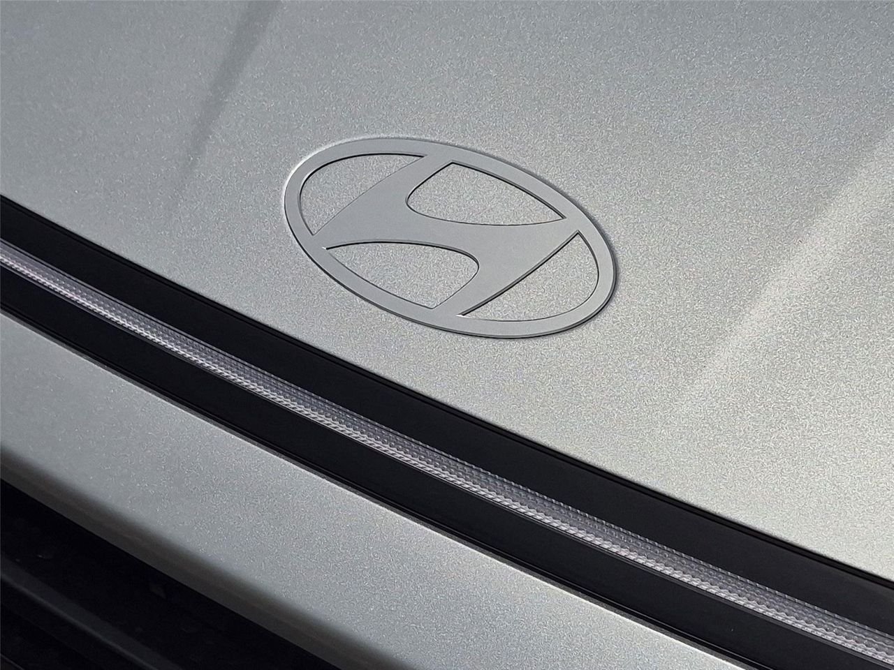 New 2026 Aero Silver Hyundai SE image 14