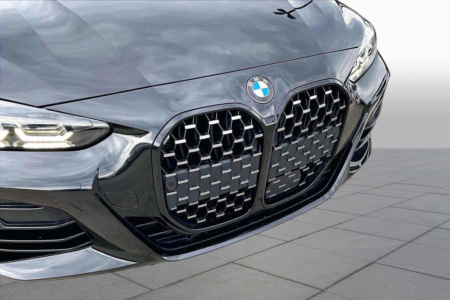 Used 2024 Black Sapphire Metallic BMW M440i image 29