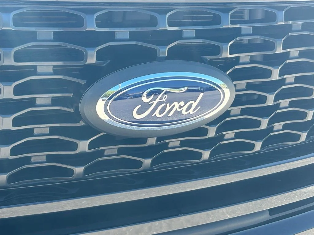 Certified Used 2023 Black Metallic Ford XL image 21