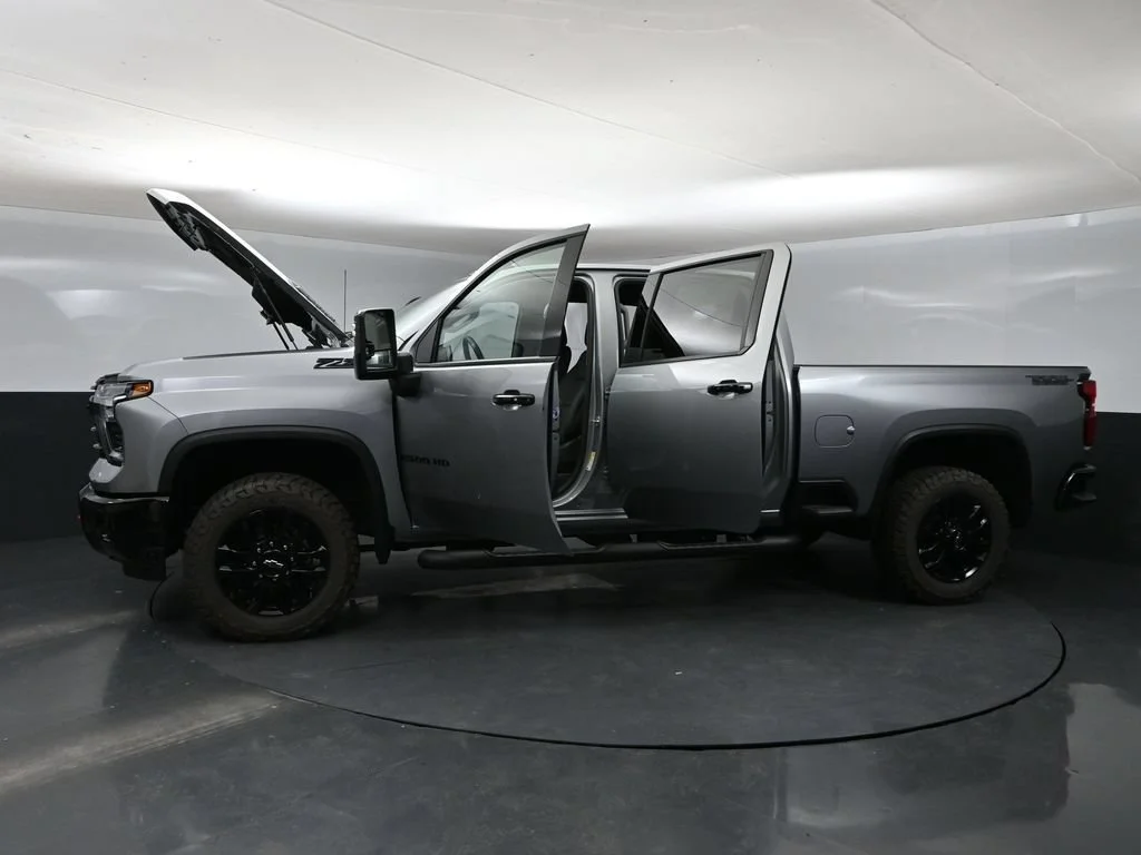 2026 Chevrolet Silverado 2500 HD LTZ - Photo 40