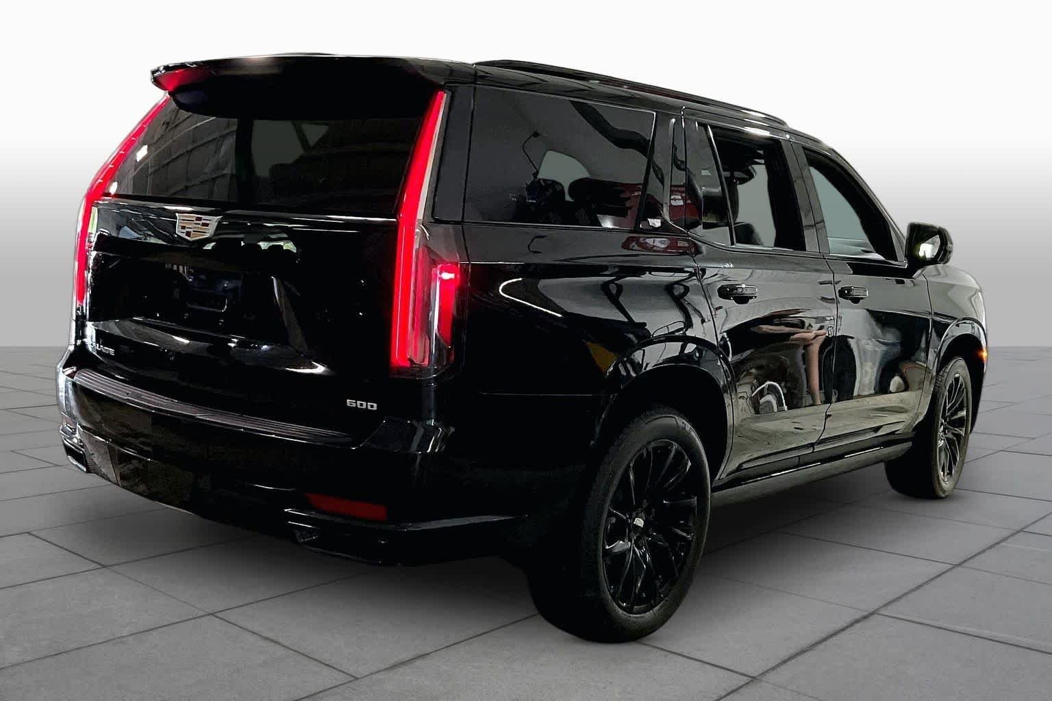 Used 2022 Black Raven Cadillac Sport Platinum image 13