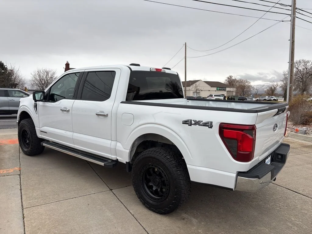 Used 2024 White Ford XLT image 6