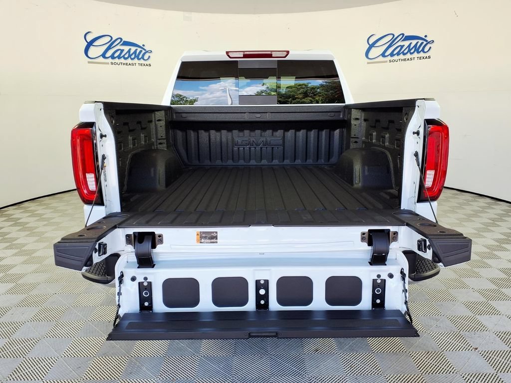 New 2026 Glacier White Tricoat GMC SLT image 5