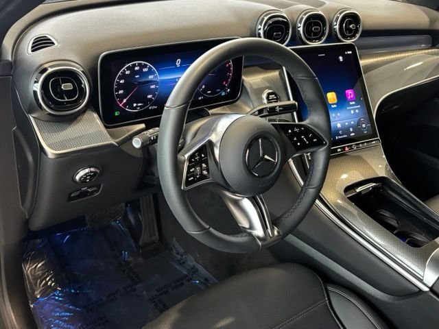 Used 2026 Black Mercedes-Benz GLC 300 image 41