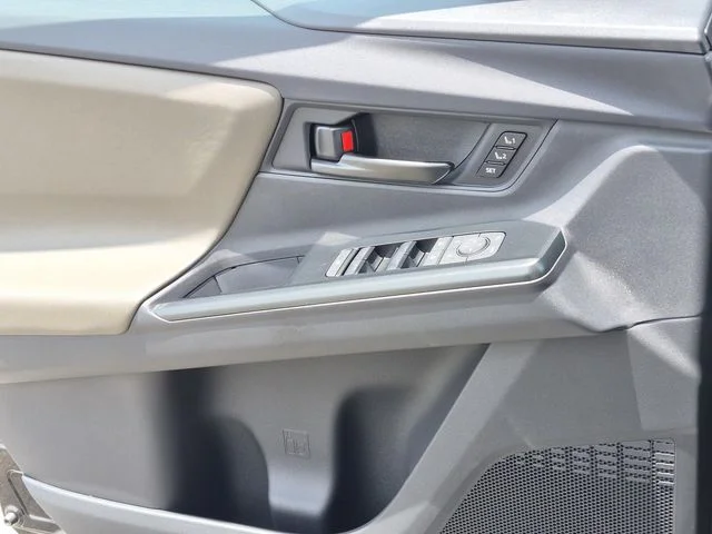 2026 Toyota bZ Woodland Woodland - Photo 13