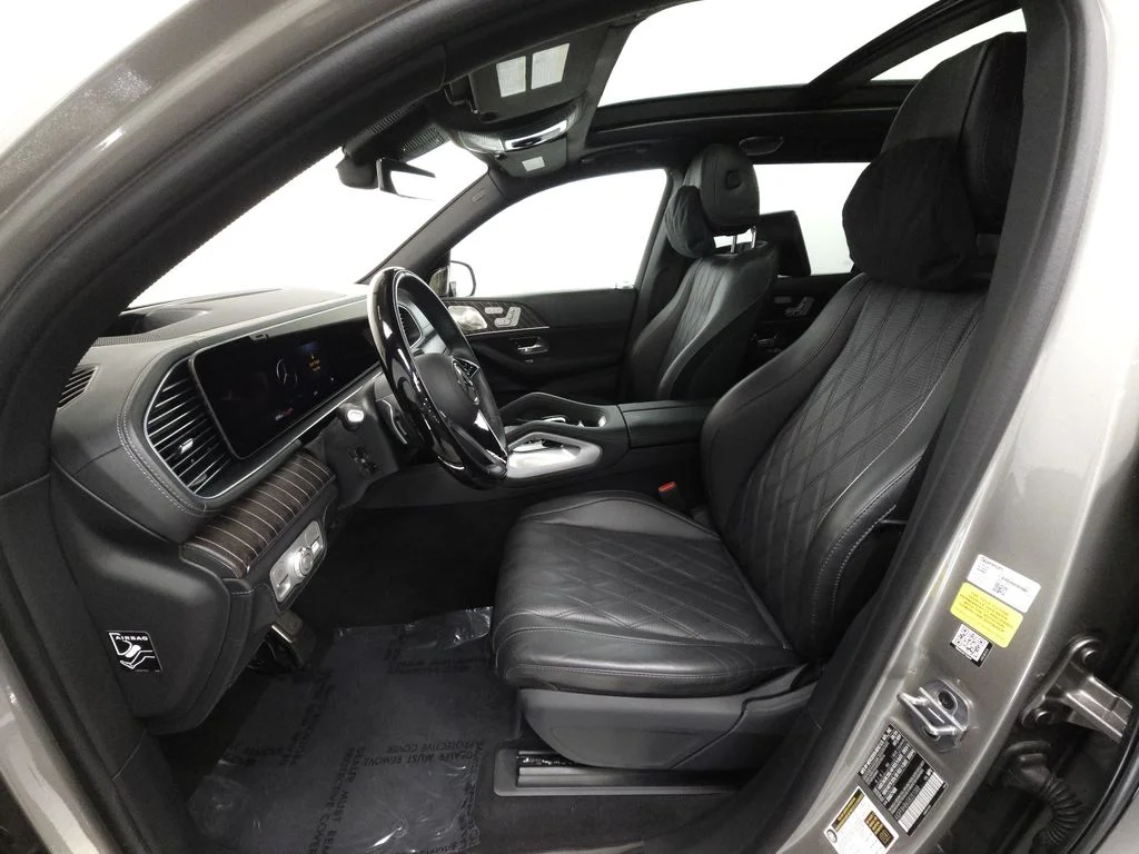 Used 2025 Black Mercedes-Benz Maybach GLS 600 image 8