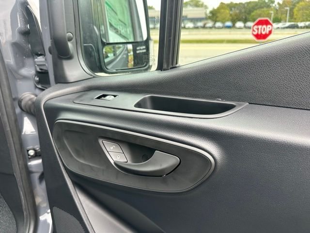 Used 2026 Gray Mercedes-Benz Cargo 170 WB image 17