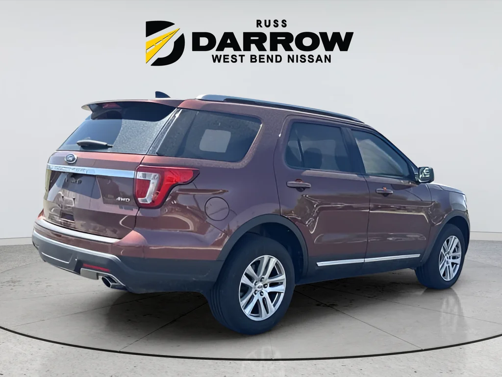 Used 2018 Red Ford XLT image 5