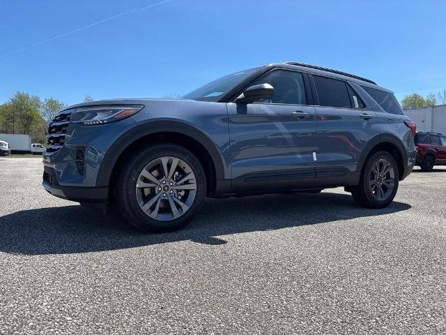 New 2026 Vapor Blue Metallic Ford Active image 3
