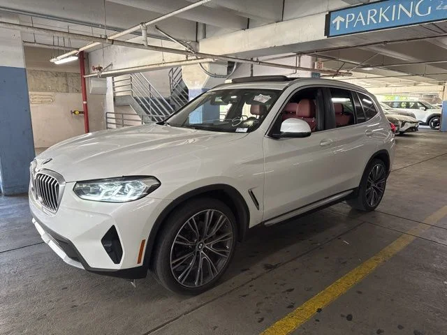 2023 BMW X3 sDrive30i's photo