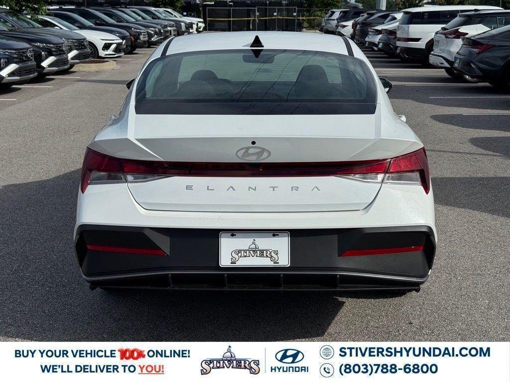 New 2026 White Hyundai SE image 13