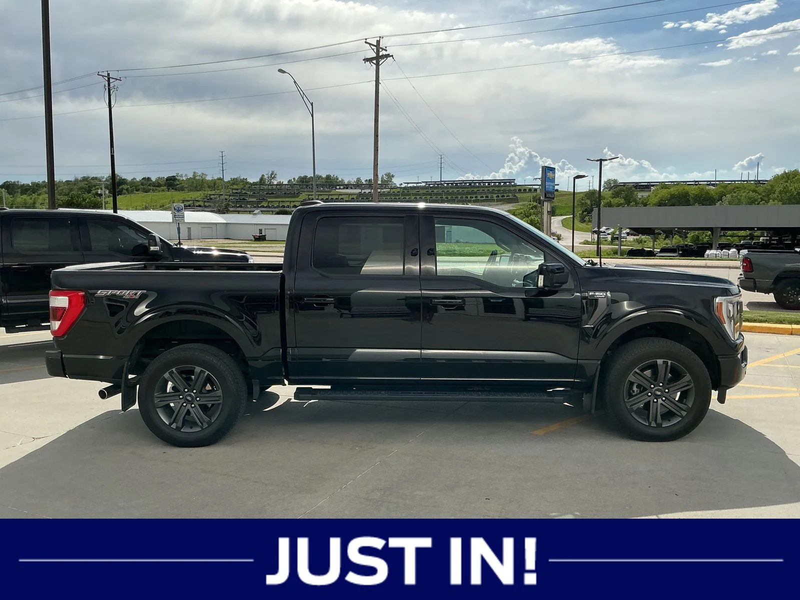 Used 2023 Black Ford Lariat image 4