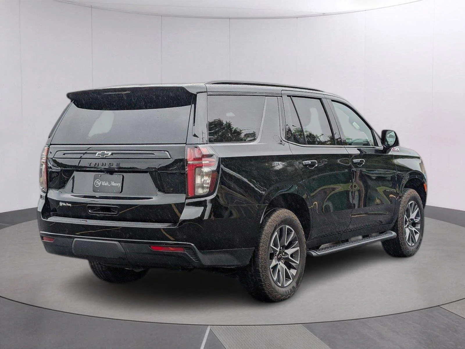 Used 2024 Black Chevrolet Z71 image 7