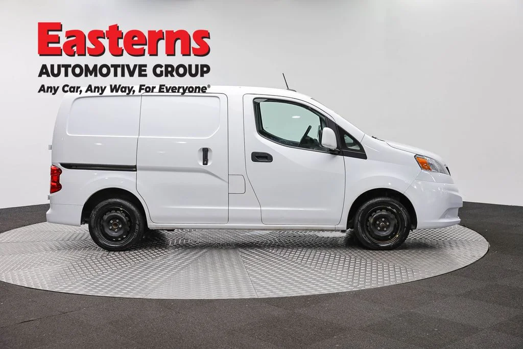Used 2020 White Nissan SV image 4