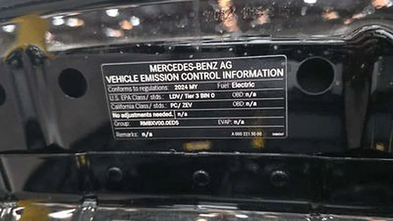 Used 2024 Black Mercedes-Benz 300 image 19
